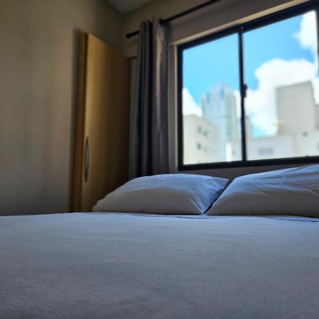 Balneário Camboriú 2 Quartos A 200Mts Praia Central, Garagem, Churrasqueira, Wi-Fi 90 Mbps, Pet Friendly מראה חיצוני תמונה