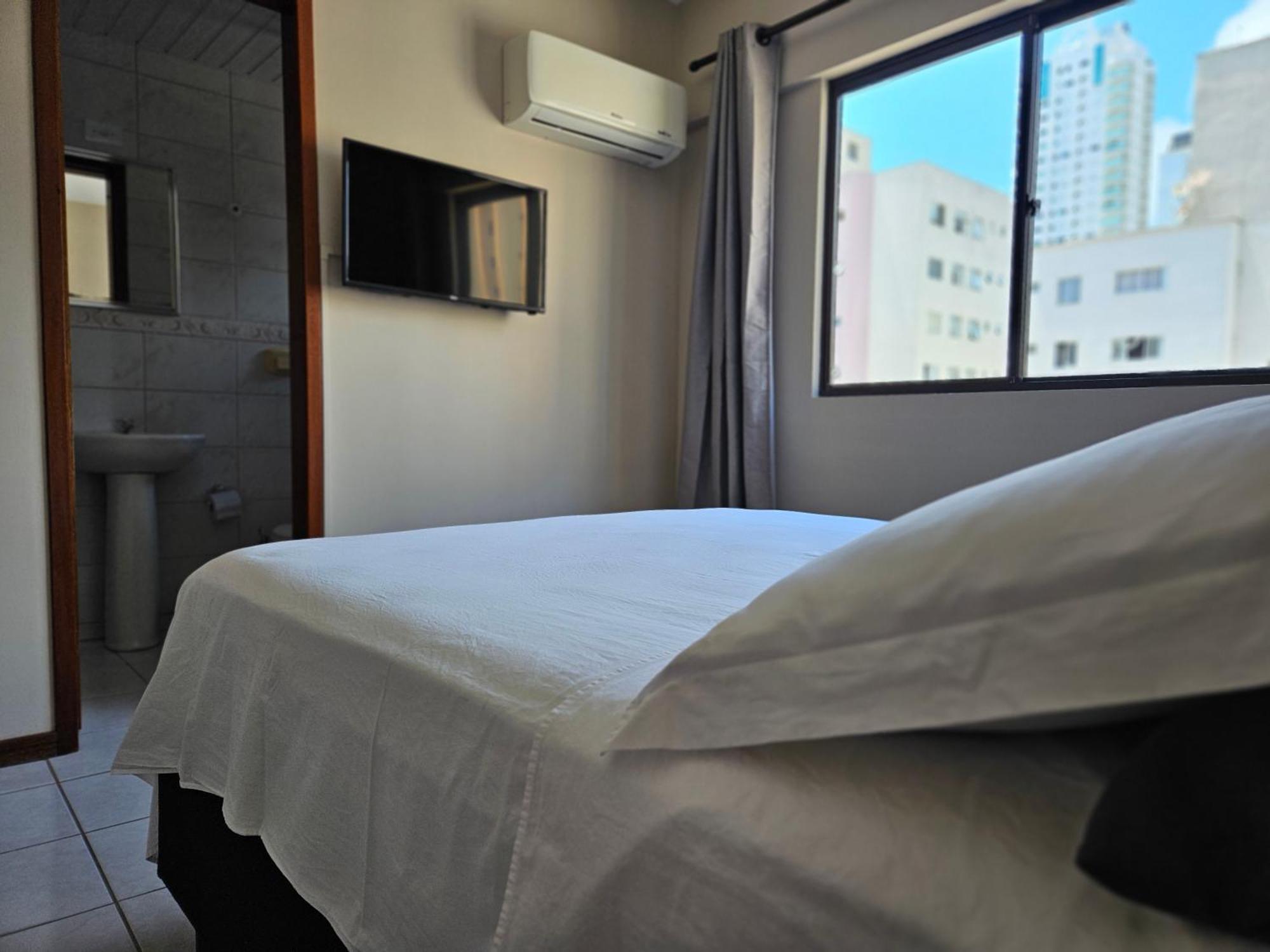 Balneário Camboriú 2 Quartos A 200Mts Praia Central, Garagem, Churrasqueira, Wi-Fi 90 Mbps, Pet Friendly מראה חיצוני תמונה