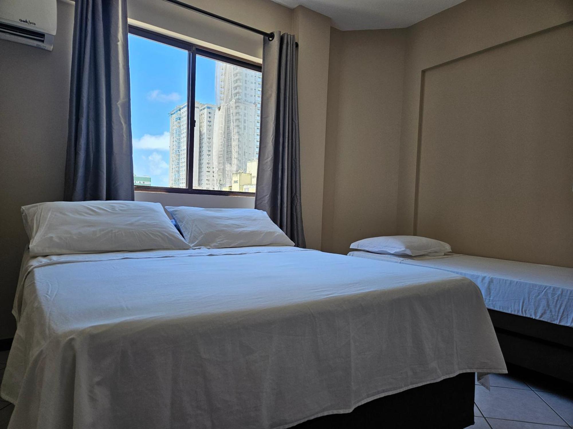 Balneário Camboriú 2 Quartos A 200Mts Praia Central, Garagem, Churrasqueira, Wi-Fi 90 Mbps, Pet Friendly מראה חיצוני תמונה
